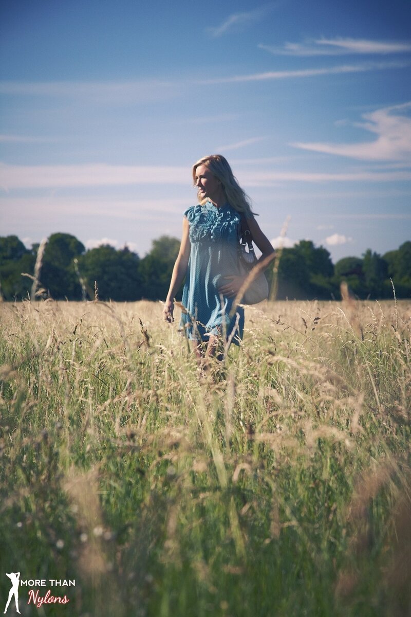 Надеждочка, 18 лет, 6 размер груди